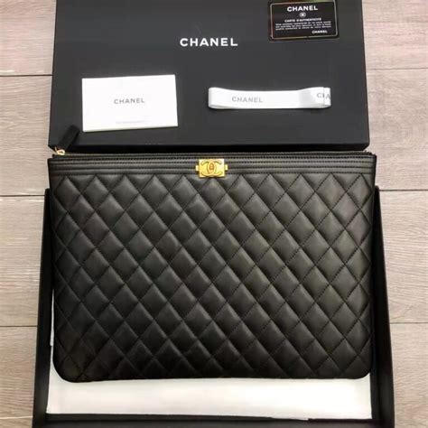 boy chanel pouch